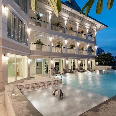 Siam Tharadol Hotel Bangkok Kültér fotó