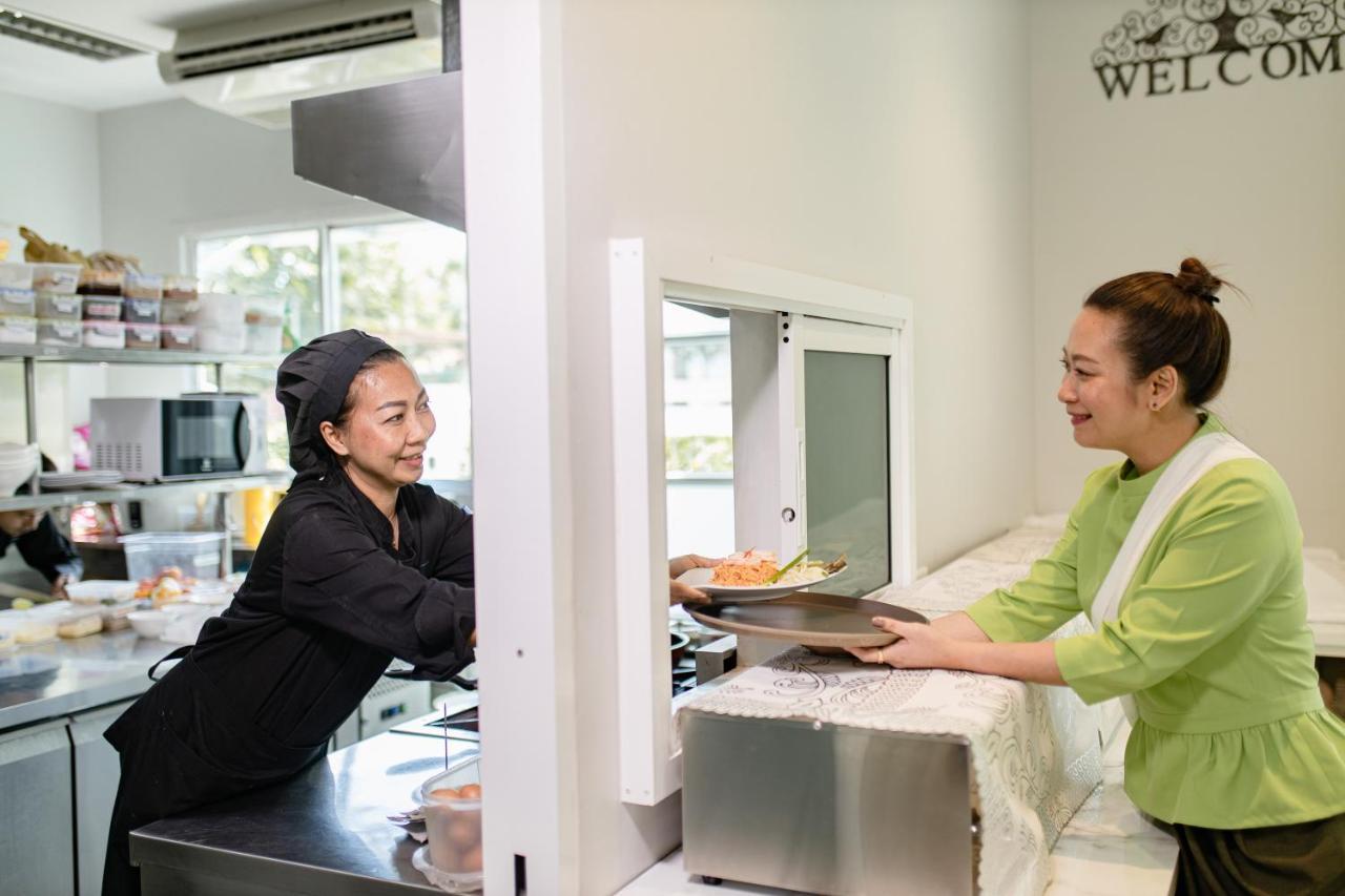 Siam Tharadol Hotel Bangkok Kültér fotó